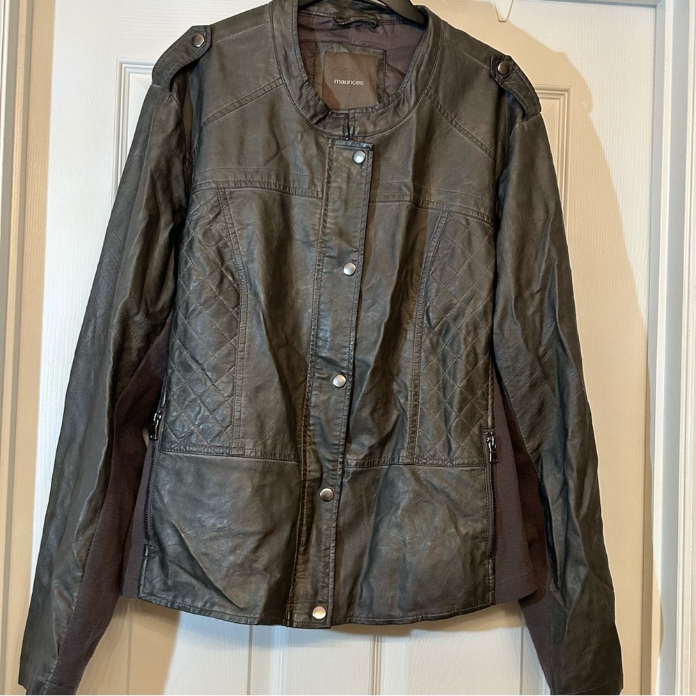 Maurices Women’s Plus Size 3 (3X) Grey Faux Leather Zip Up Collarless Jacket